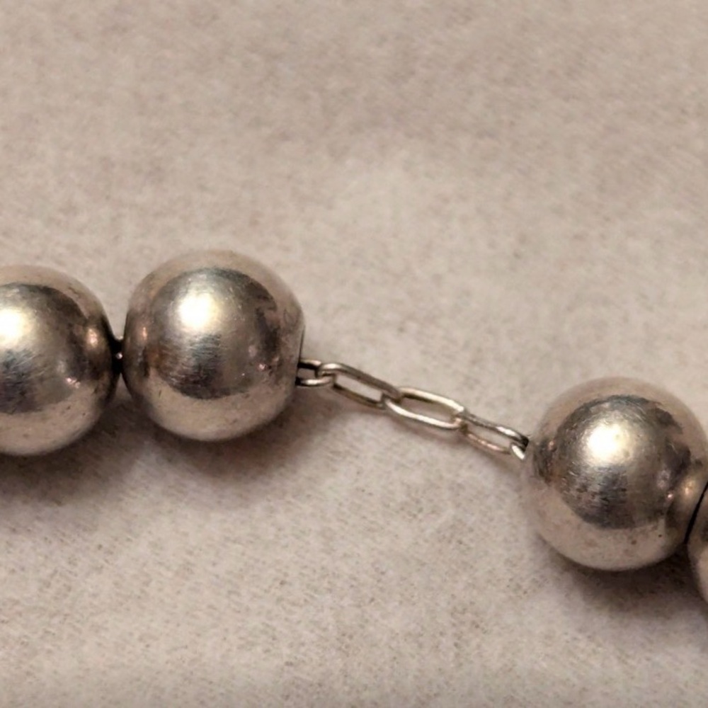 Gorgeous Vintage Sterling Silver Beaded Bracelet - Picture 6 of 6